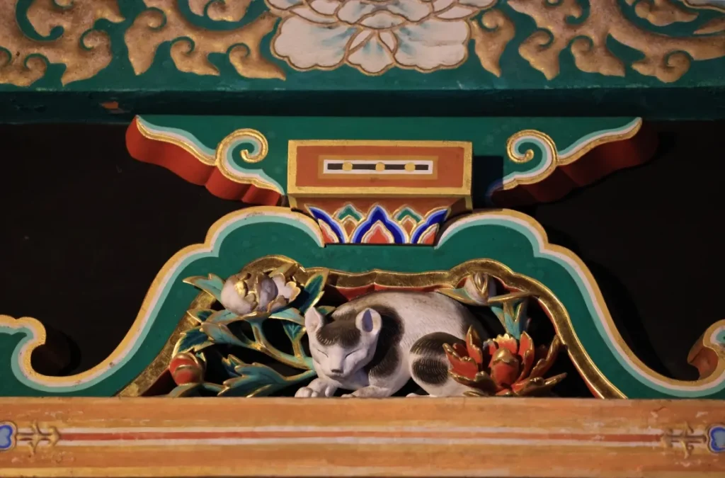 日光東照宮眠り猫の画像
