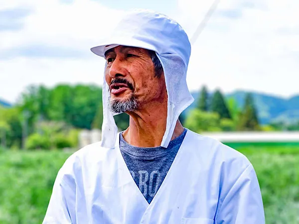 インタビューに応える川合さんの画像