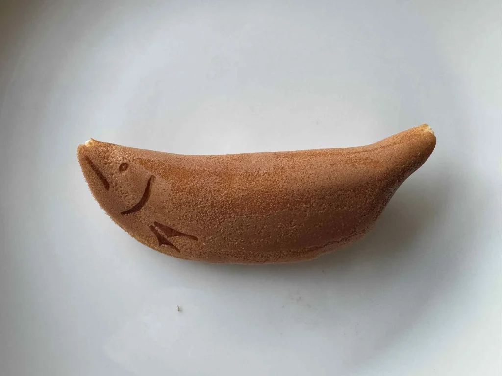 わかあゆが白いお皿にのった画像