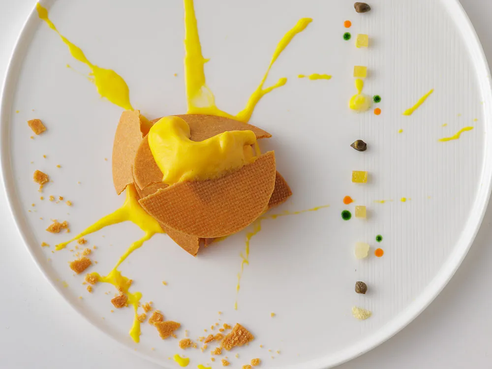 おっと！レモンタルトを落としちゃった