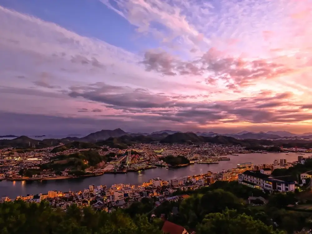夕暮れの尾道水道の画像