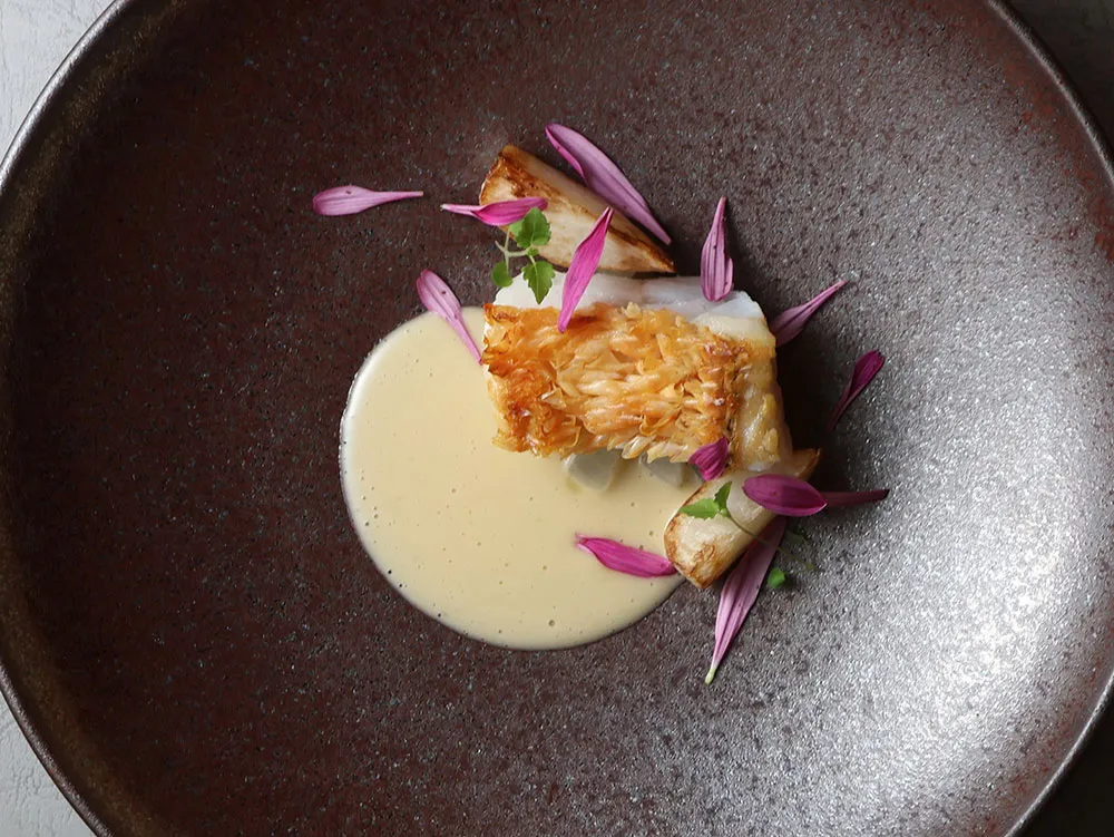 甘鯛のうろこ焼きとカブのソテー