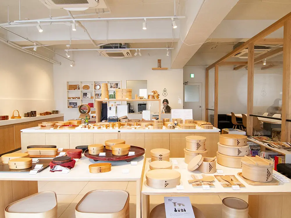 柴田慶信商店わっぱビルヂング店内の画像