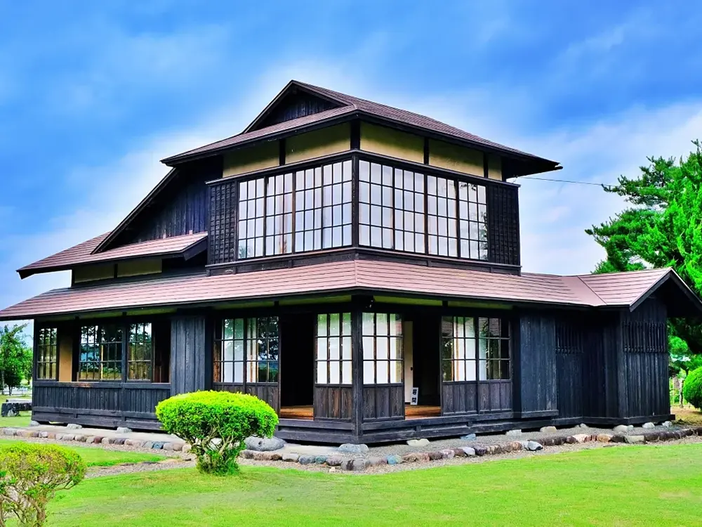 宮沢賢治の羅須地人協会の復元された建物の画像