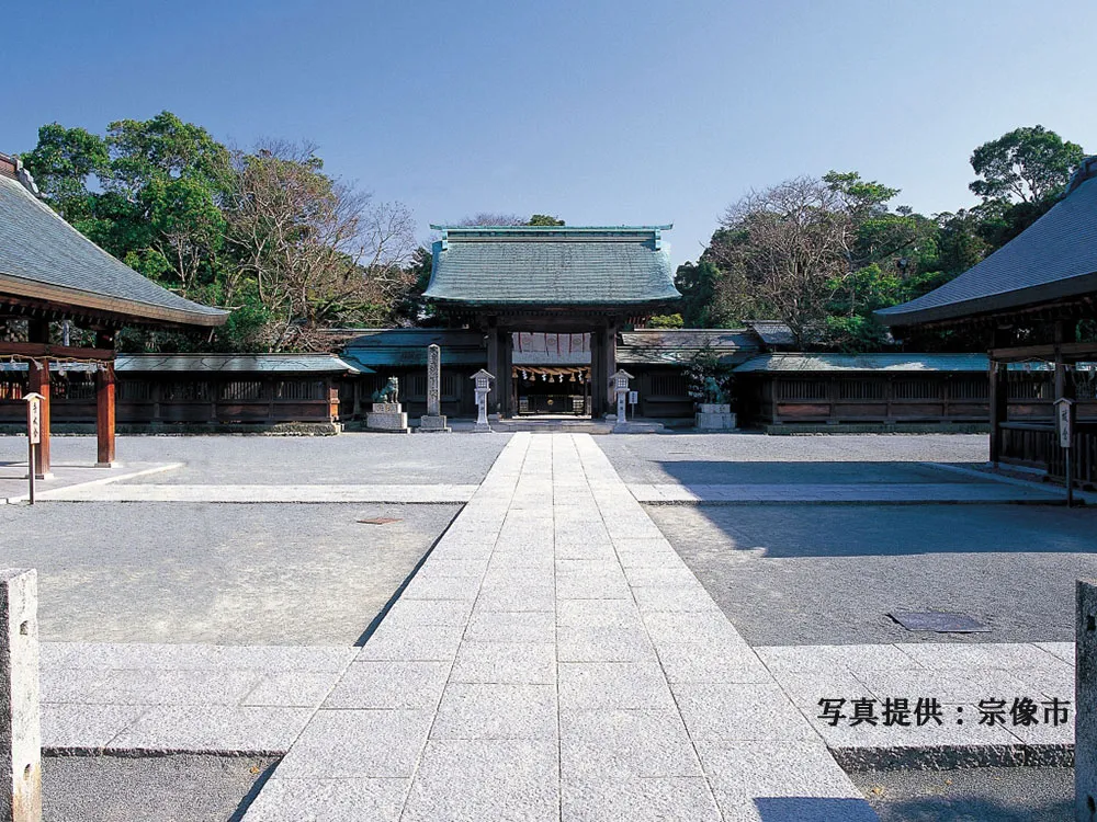 宗像大社辺津宮本殿の画像