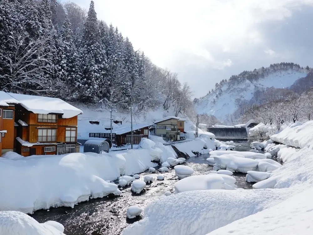 肘折温泉の冬の風景の画像