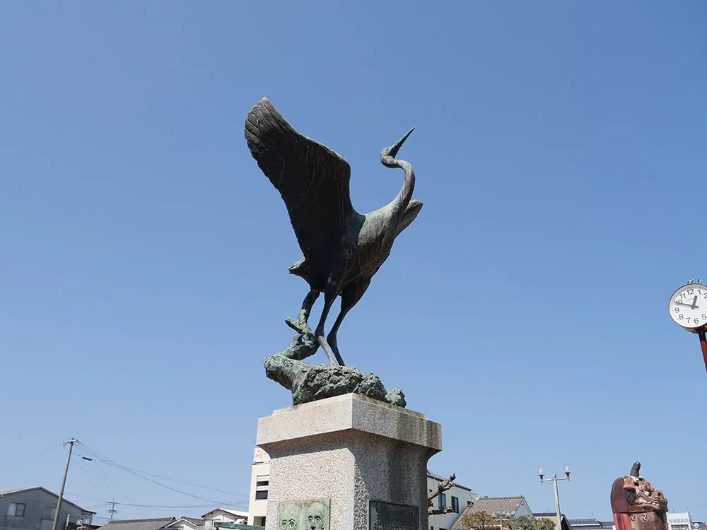 舞鶴の銅像の画像