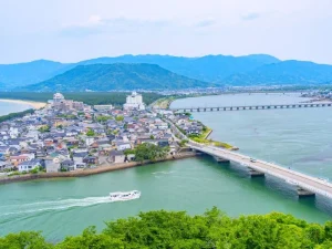 唐津城天守から見る、唐津湾の写真