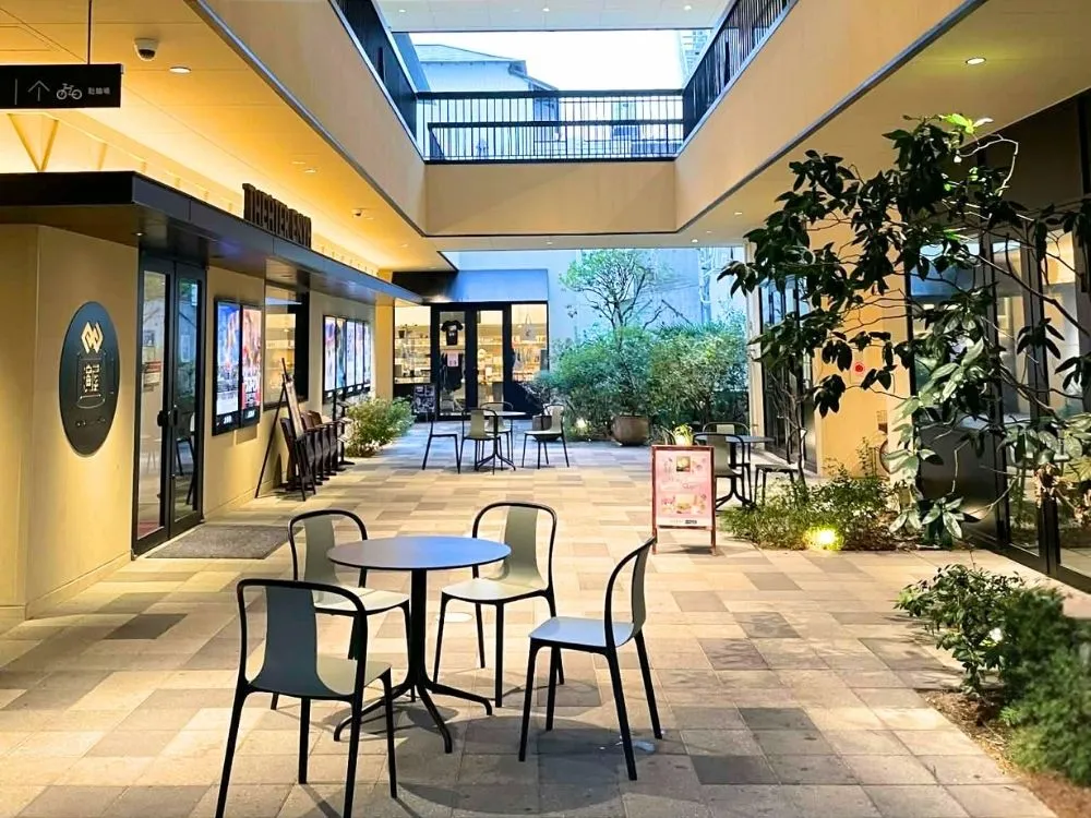 KARAE施設内のフリースペースの画像