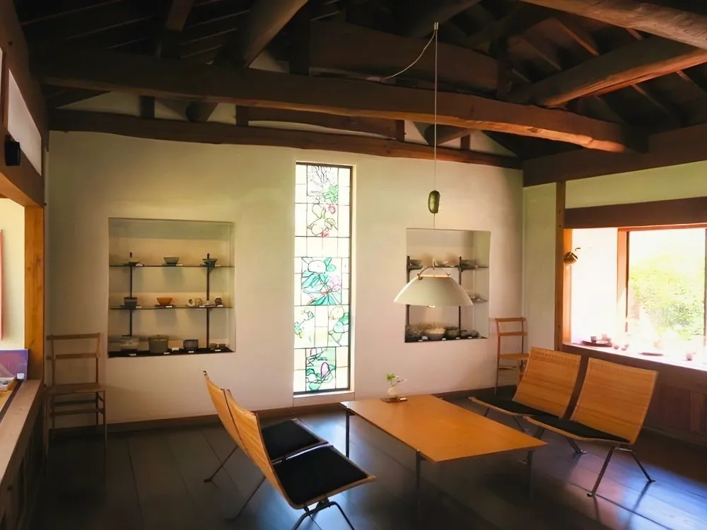 展示棟の室内の様子の画像