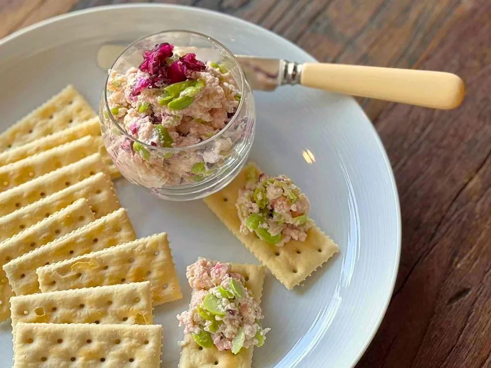 豆腐と枝豆の春色ディップ