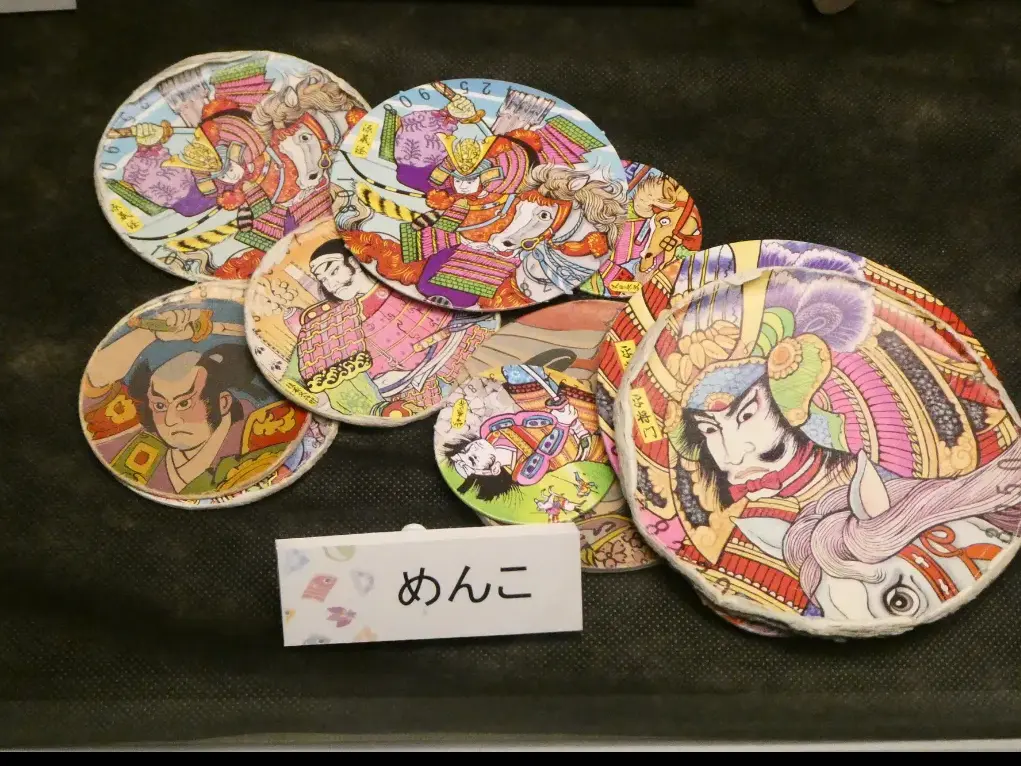 昭和のめんこが集まった画像
