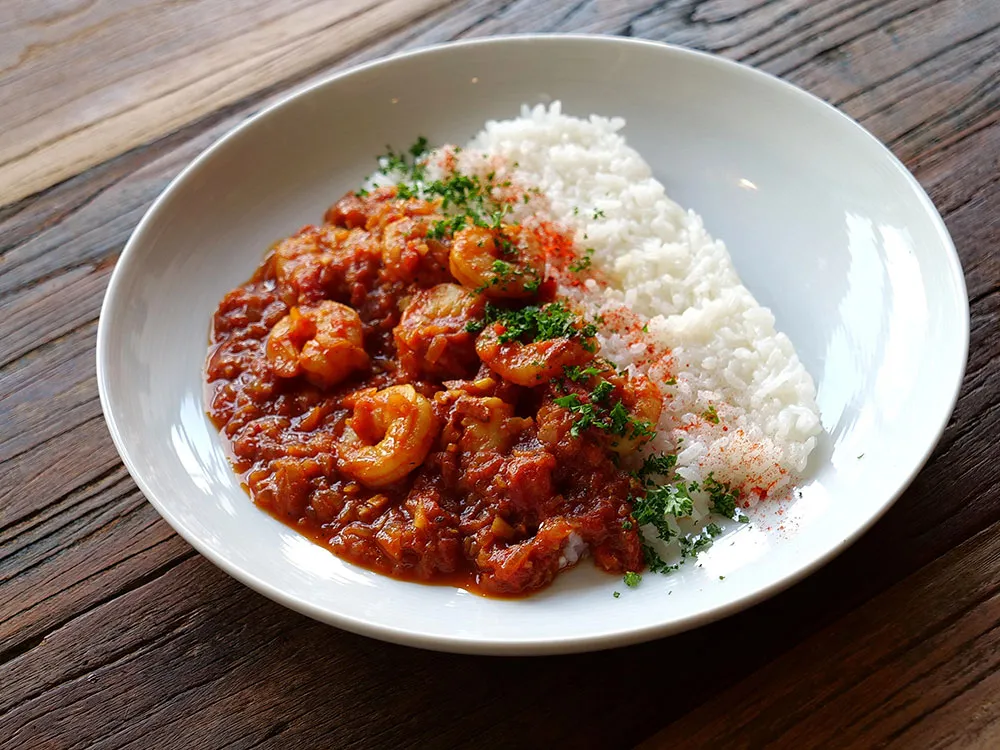 スパイス香るエビカレー