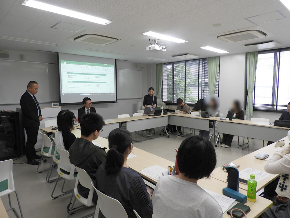 鹿児島大学で行なった講義・ワークショップの模様の画像