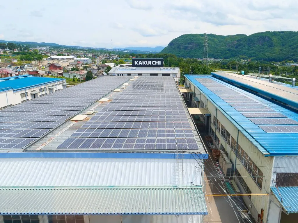 長野県東御市にあるカクイチ工場の全景写真