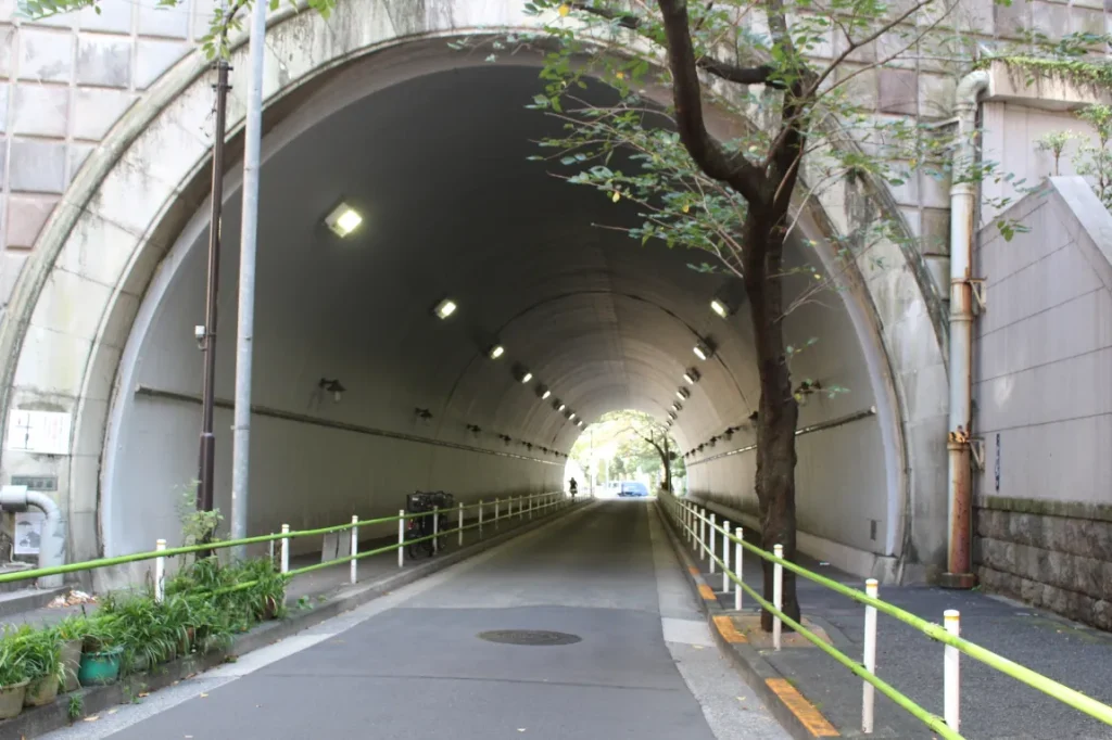 愛宕隧道の画像